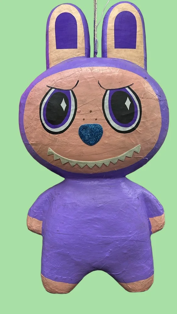 Labubu morado